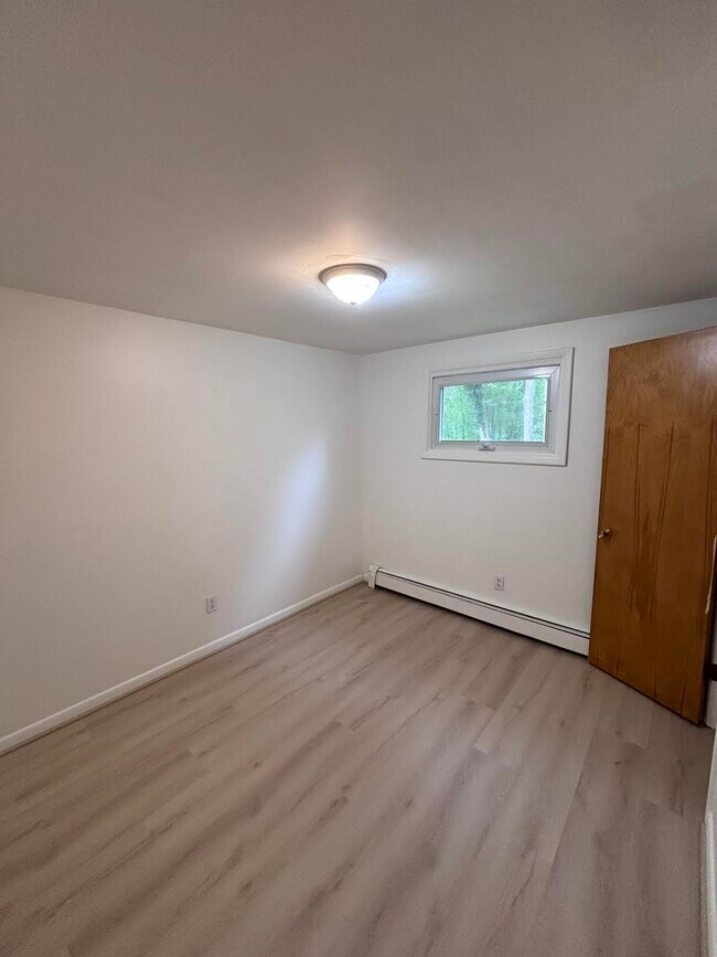 Foto del edificio - 3754 N Freeman Rd