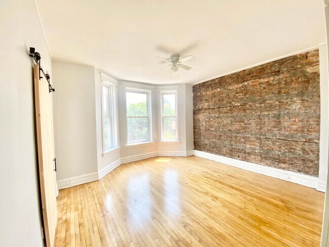 Foto del edificio - 2234 S Homan Ave