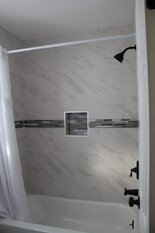 Building Photo - 2813 Kings Way