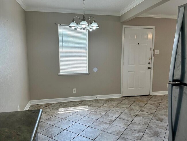 Foto del edificio - 717 Cedar Bayou Rd