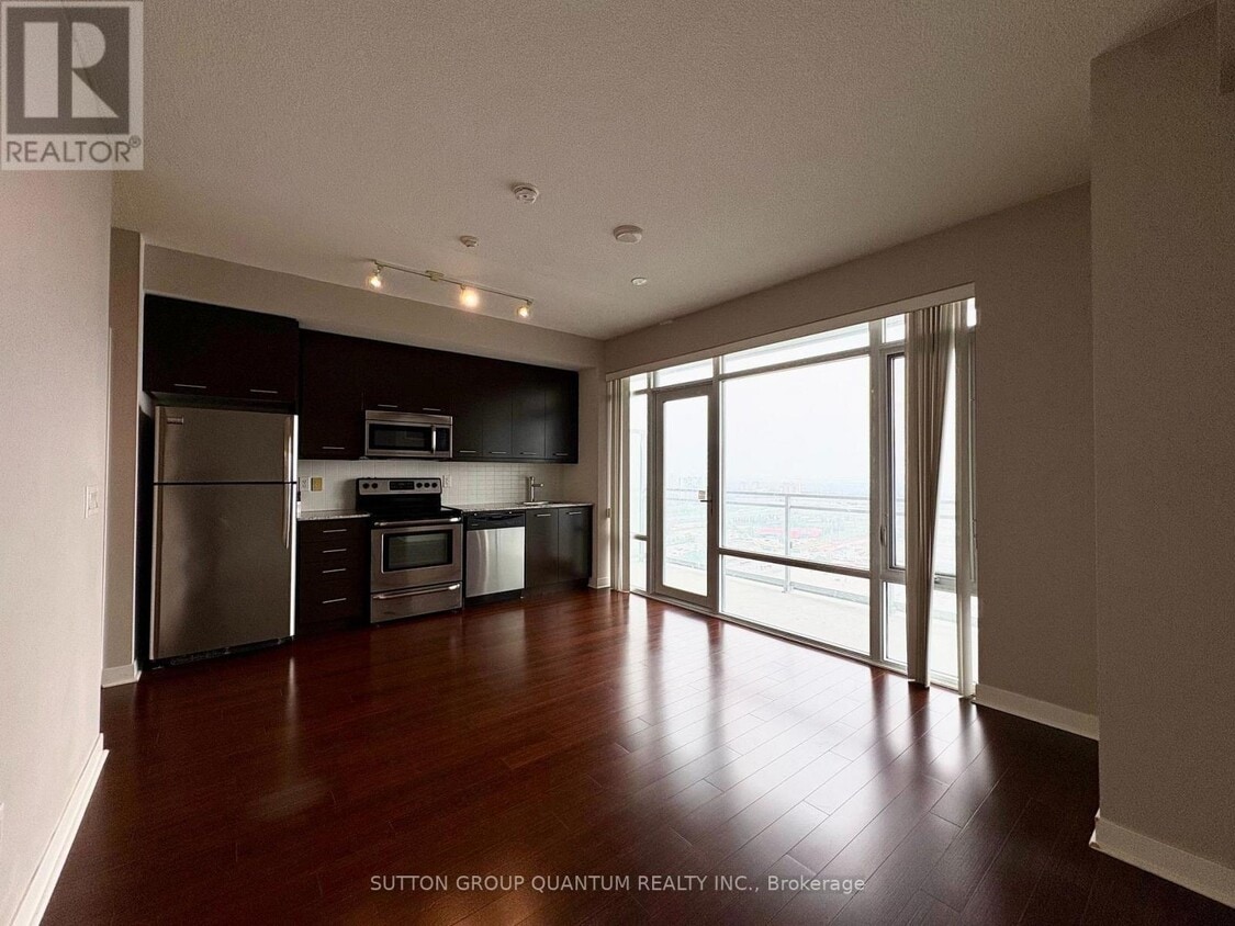 Building Photo - 360 Square One Dr