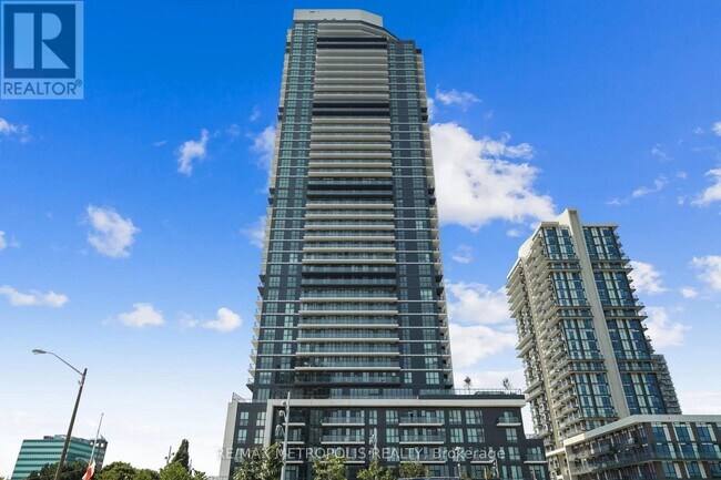 Photo du bâtiment - 325-T325 Yorkland Blvd