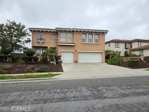 Building Photo - 5530 Papagallo Dr