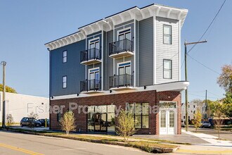 Building Photo - 2200 Carrington St