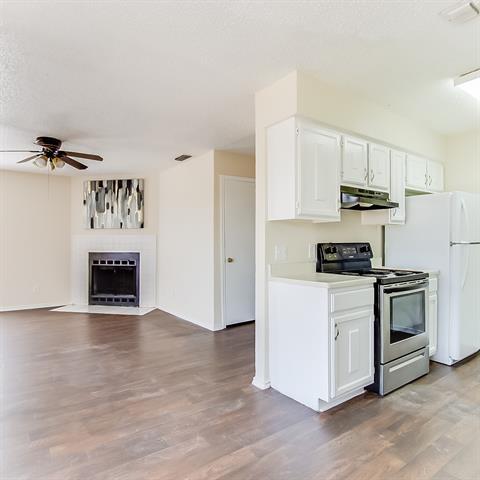 Foto del edificio - 8133 Foxfire Ln