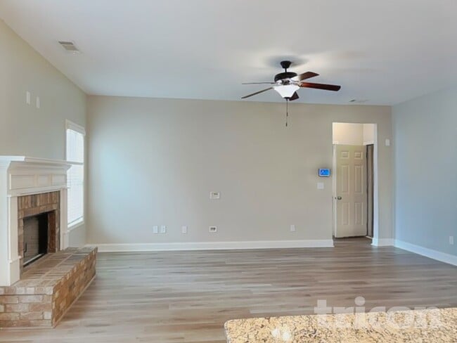 Foto del edificio - 1124 Hartwell Rd