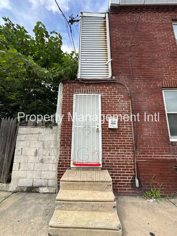 Building Photo - 1654 S Ringgold St