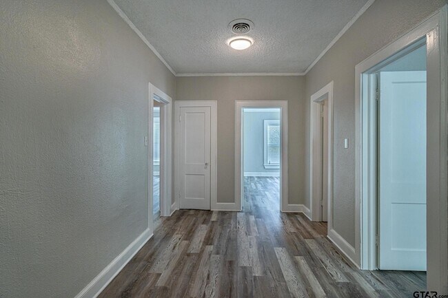 Foto del edificio - 517 S Bolton St