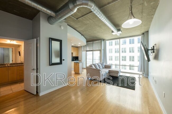 Foto del edificio - 943 Peachtree St NE