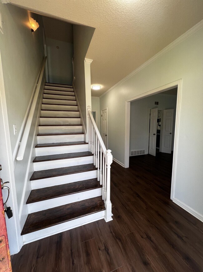 Foto del edificio - 8282 Linkwood Ln