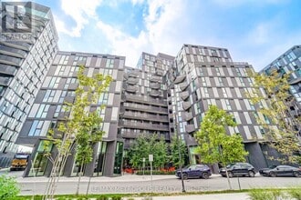 Building Photo - 30 Tretti Wy