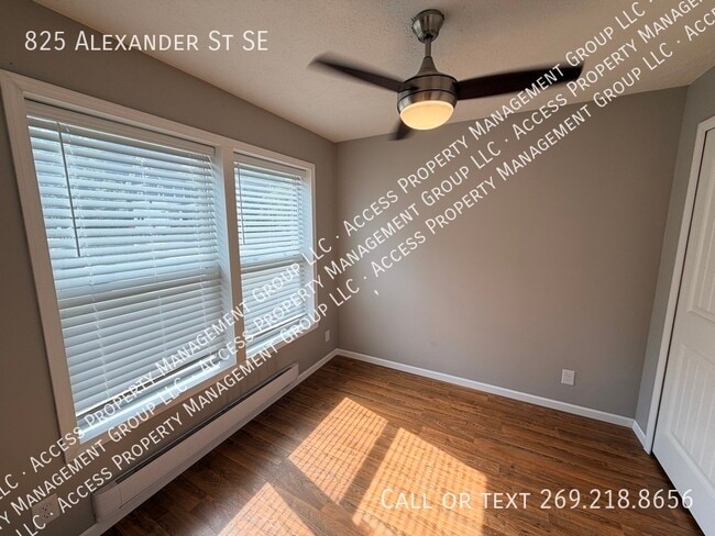 Foto del edificio - 825 Alexander St SE
