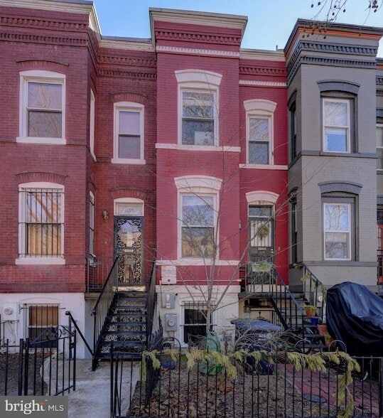 Photo - 1209 I St SE Townhome