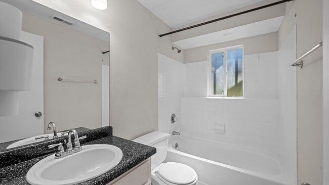 Building Photo - 580 Upton Dr