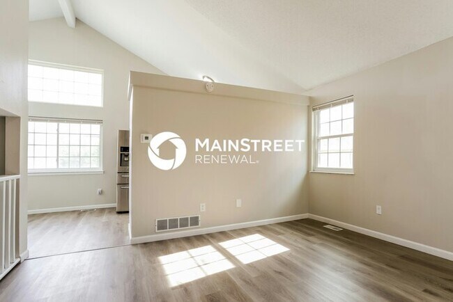Photo - 3 Bedroom Pet-Friendly Home in DENVER, CO with Main Street Renewal