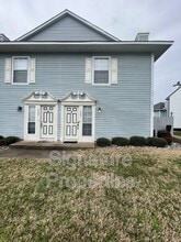 Building Photo - 735 Ridge Cir