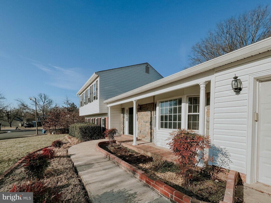 7601 Mulberry Bottom Ln, Springfield, VA 22153 House Rental in