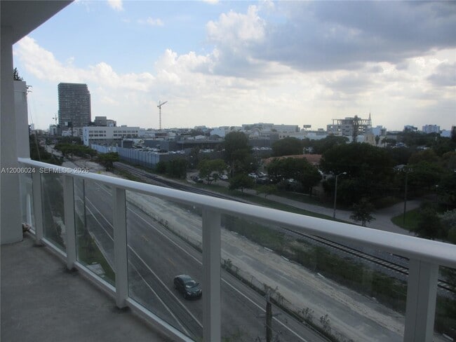 Building Photo - 4250 Biscayne Blvd