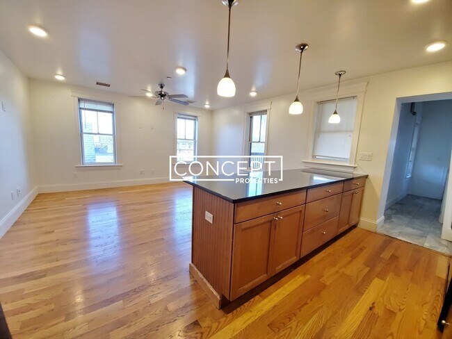 Foto del edificio - 6 Westminster Ave