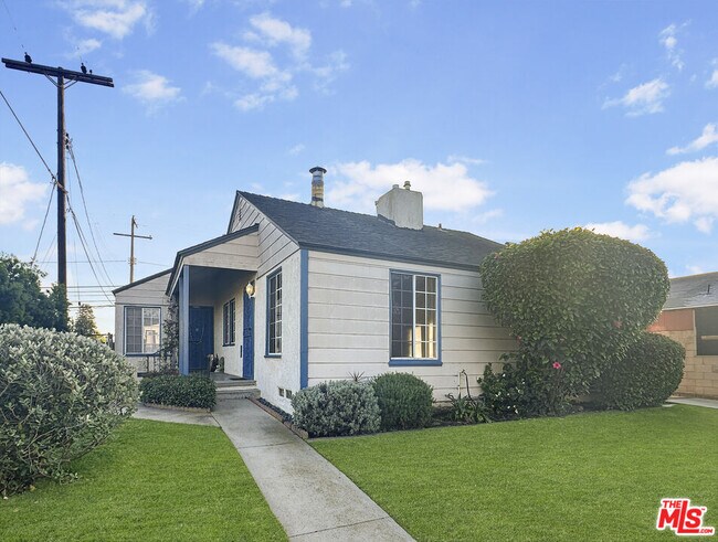 Foto del edificio - 5962 W 85th Pl