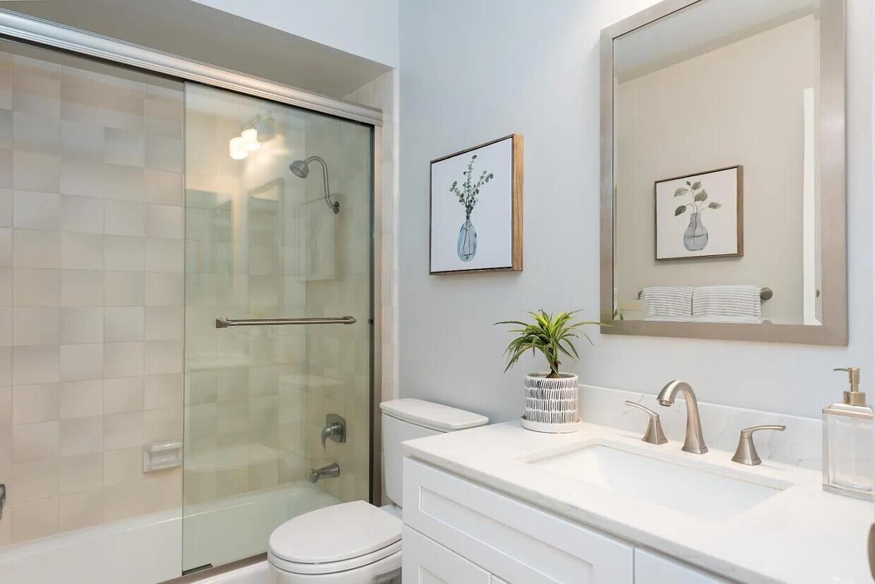 Foto principal - 38 Crystal Springs Rd