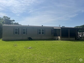 Building Photo - 1706 Southport Blvd