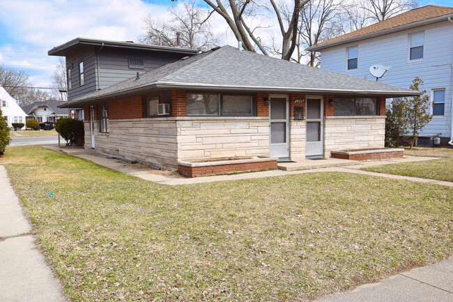 Foto del edificio - 1309 McKinley Ave