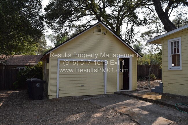 Foto del edificio - 3 br, 1 bath House - 7300 Mariposa Ave