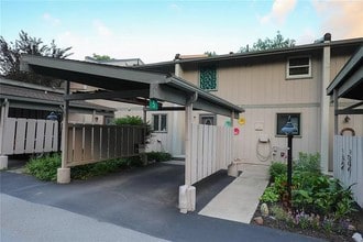 Building Photo - 5 Harbour Ln
