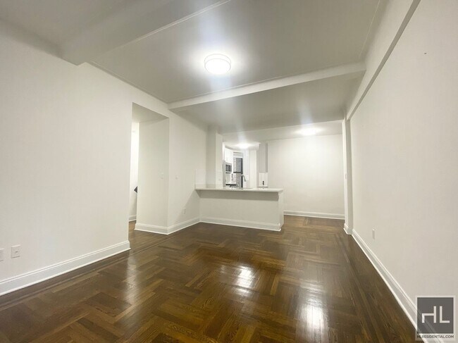 Foto del edificio - WEST 68 STREET