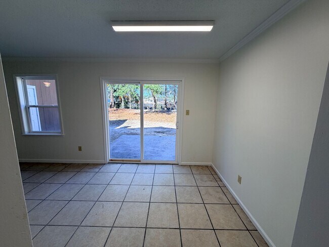 Foto del edificio - 2BD/1B Duplex in Valdosta