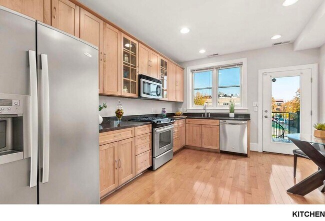 Building Photo - Gorgeous 2br/2ba Upper Level Rowhome with Roof Deck & Parking!