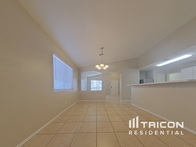 Foto del edificio - 3567 S 159th Ln