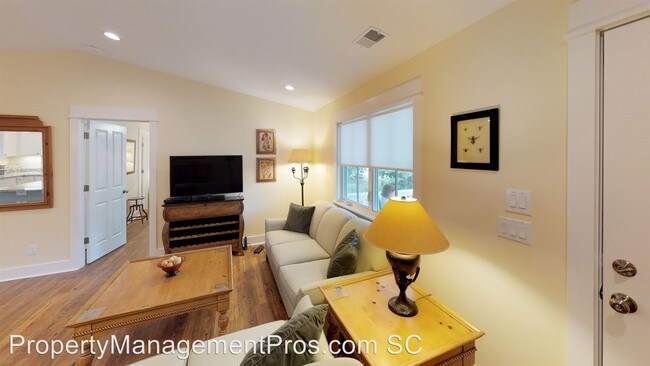 Foto del edificio - 3 br, 2 bath House - 710 Newcastle Street