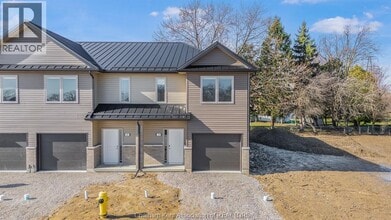 Building Photo - 7 Stirling Ln