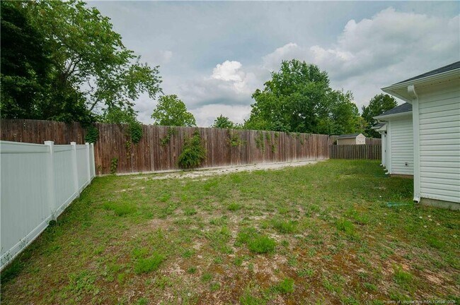Building Photo - 212 Stafford Ave
