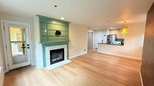 Mercer Park - Mercer Park Apartment