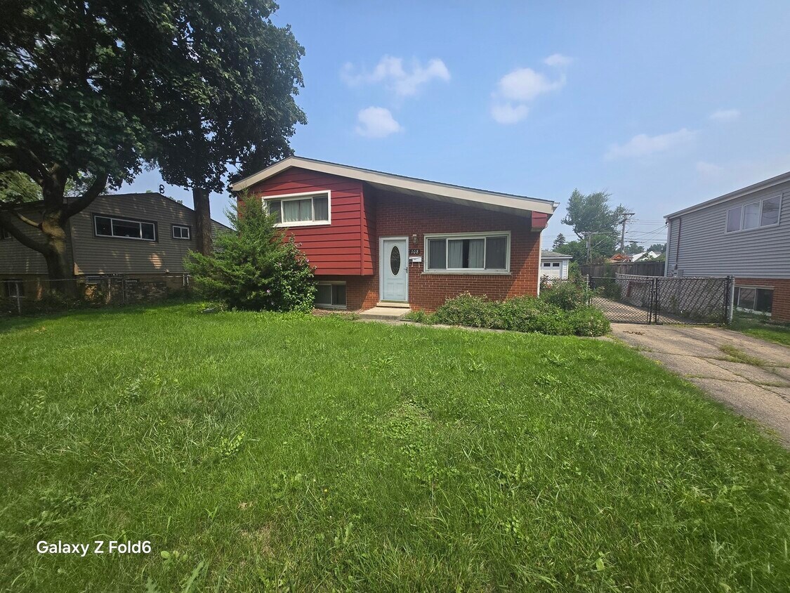 Foto principal - 108 E Vermont St