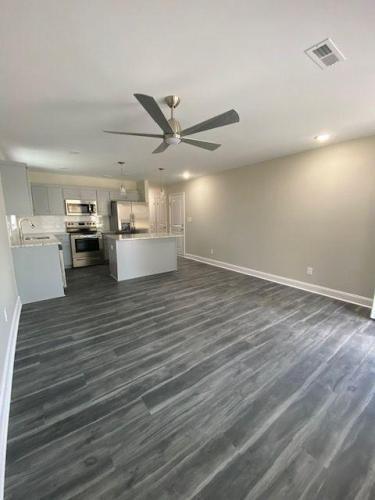 Foto del edificio - 1904 Sunnybrook Rd - Unit A