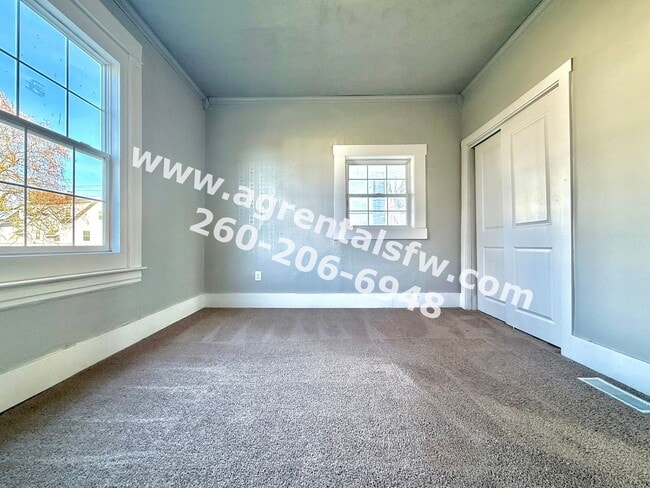 Building Photo - 1915 Ellen Ave