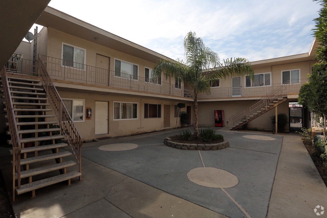 Freeman Bldg/freeman Terrace Apts Apartments in Los Angeles, CA