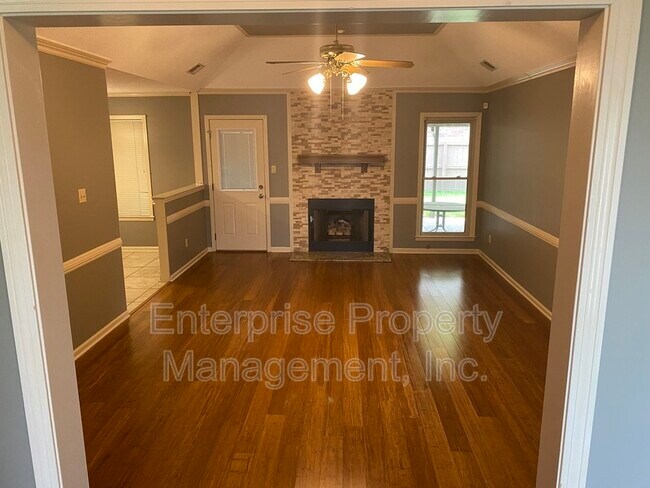Foto del edificio - 3840 Charbon Ln