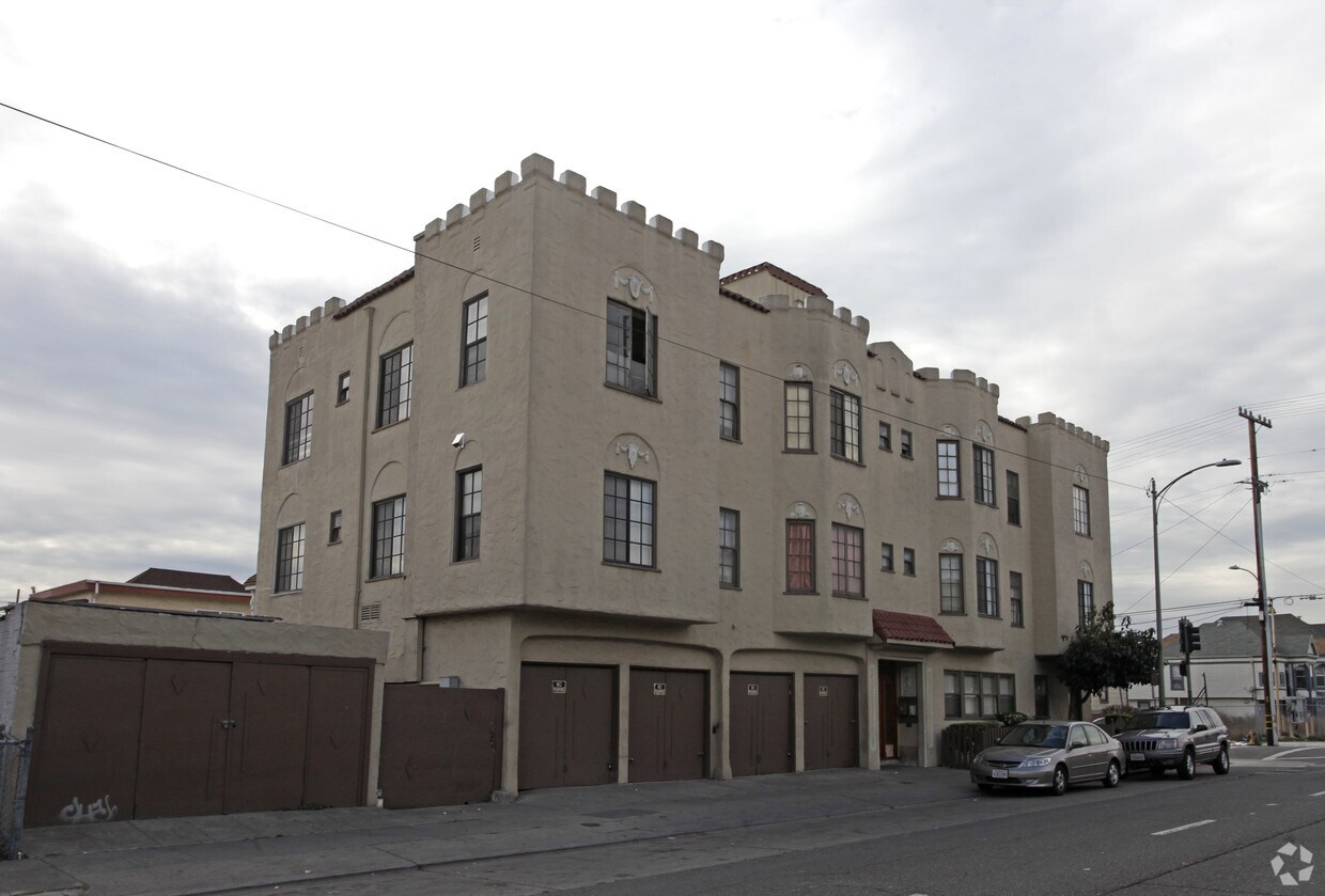 Building Photo - 1905 Foothill Blvd