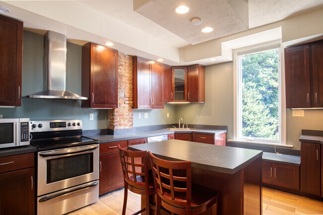 Foto del edificio - 5432 Ellsworth Ave