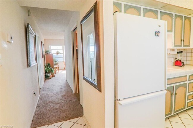 Building Photo - 1660 Pine Valley Dr