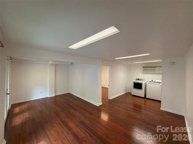 Foto del edificio - 213 S Summit Ave