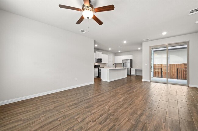 Foto del edificio - 8003 Orizzonte St