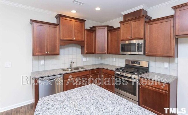 Foto del edificio - 6507 Academic Ave