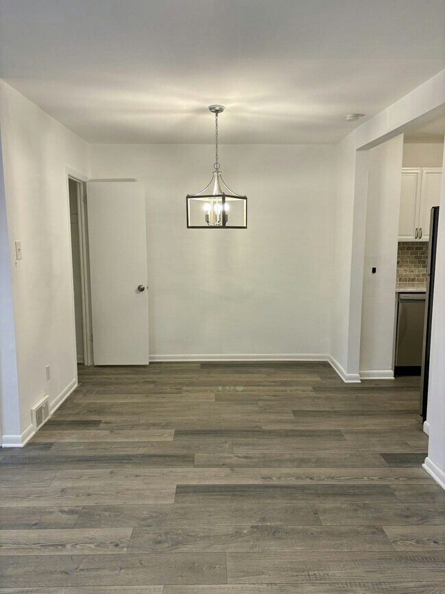 Foto del edificio - 2743 Cranston Rd