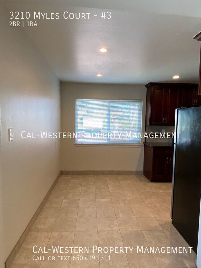Building Photo - Very well kept and updated 2 bedroom unit ...